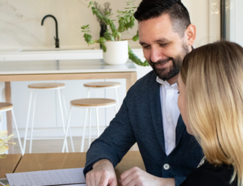 What Is the Difference Between Advertising vs Marketing?